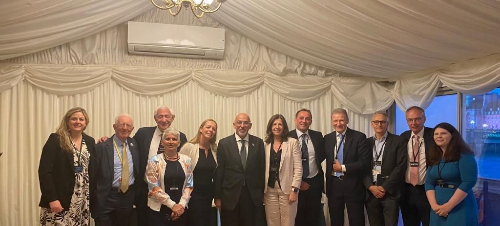 Guests at the Wellbeing Club dinner with the Education Secretary of State